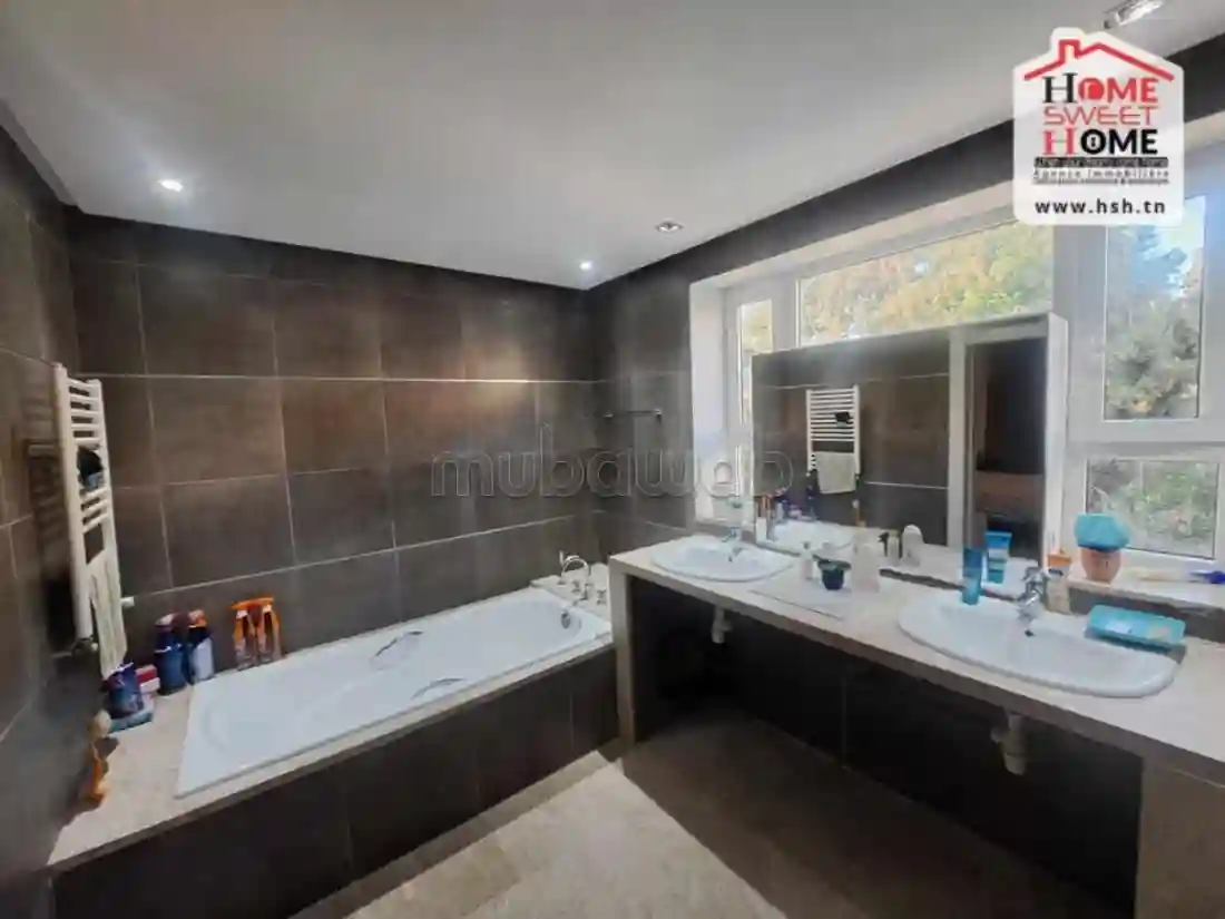Etage S4 Virelia à Louer à La Marsa Nassim - Vue 1