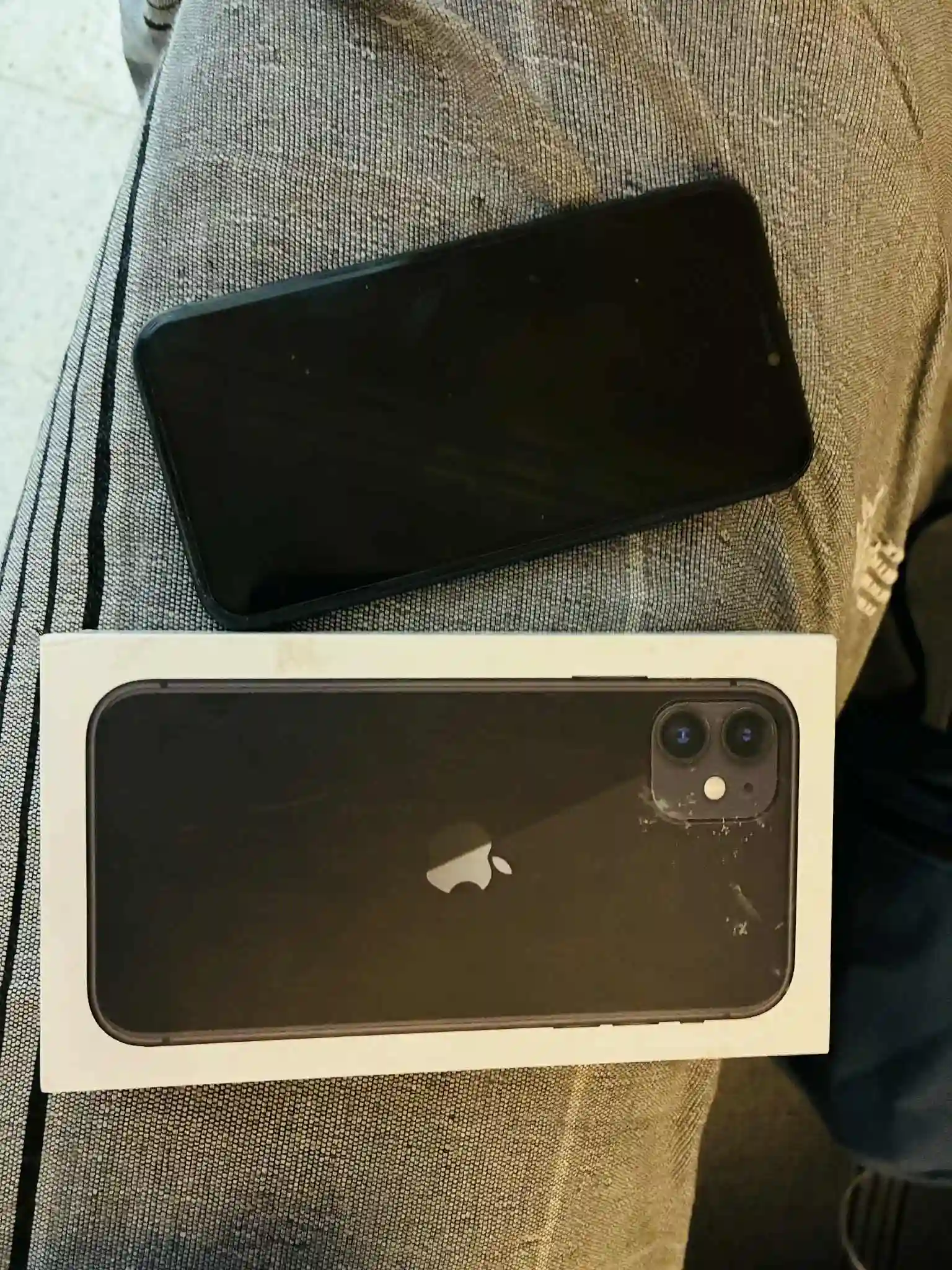 Iphone 11 64g à El Omrane Superieur - Vue 2