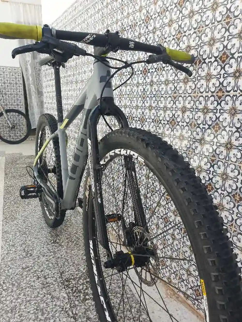 Vélo Cube 11 Vitesses - Vue 1