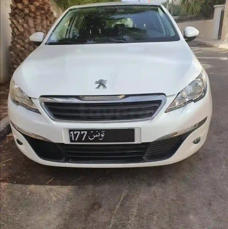 Peugeot 308 Essence 2014 - Vue 2