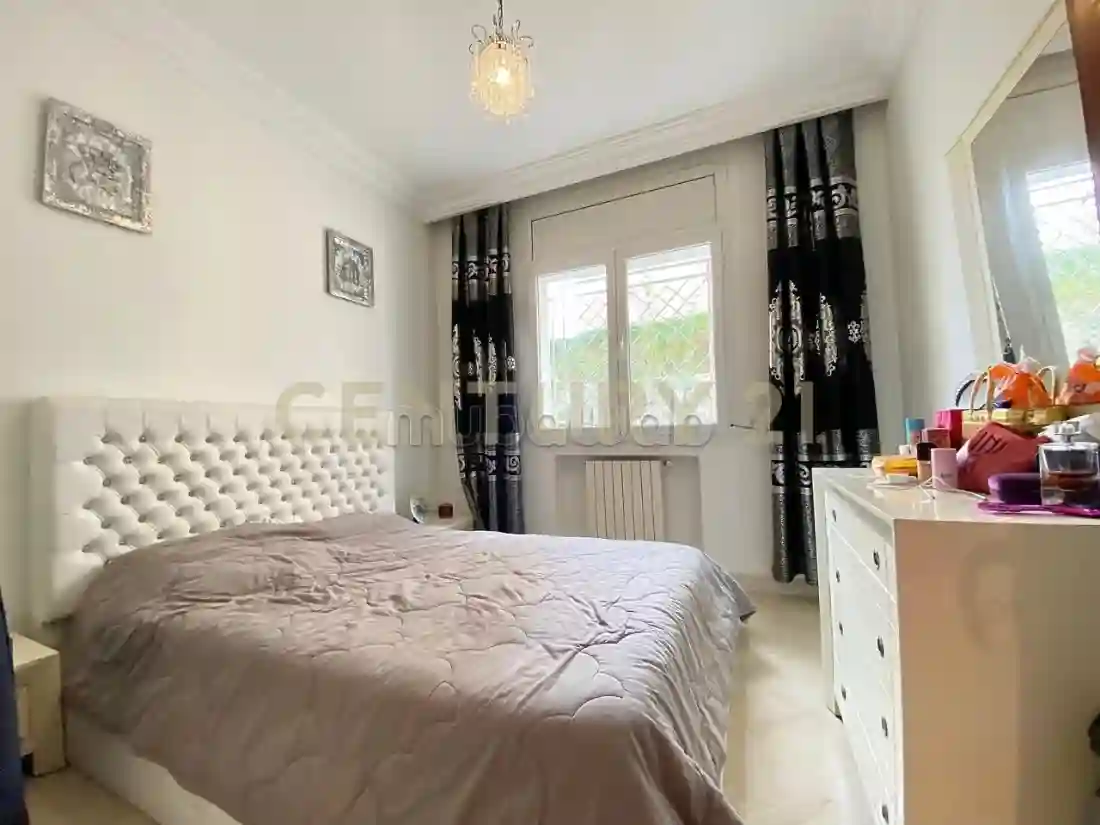 A Louer S3 Avec Chambre de Service Vide ou Meublé - Vue 1