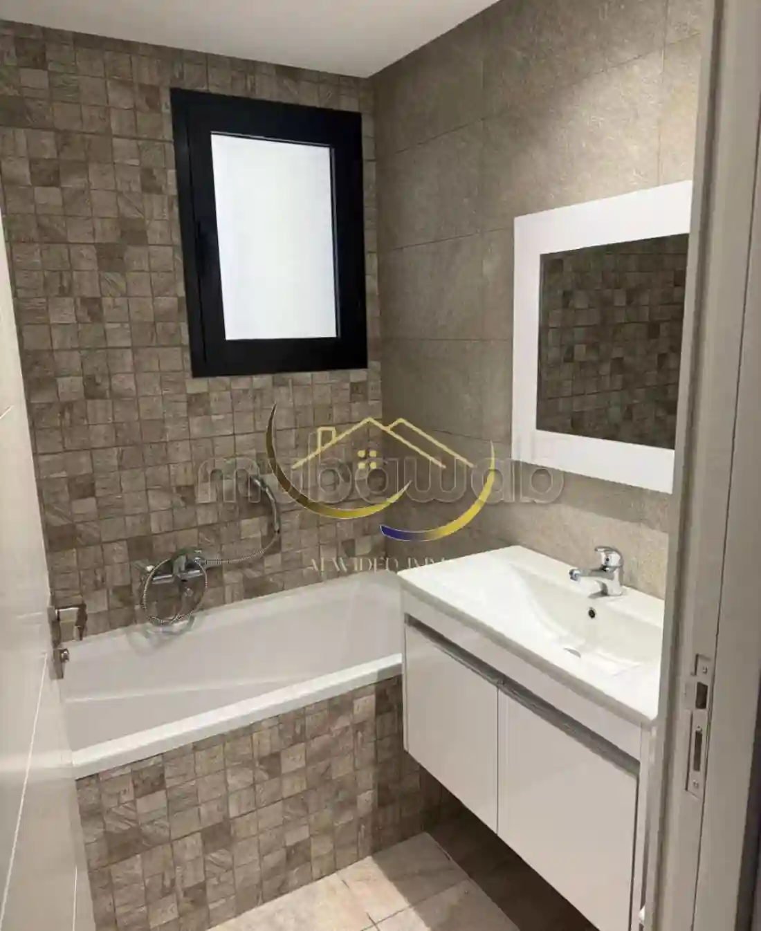 A Louer un Appartement s2 au Jardin de Carthage - Vue 3