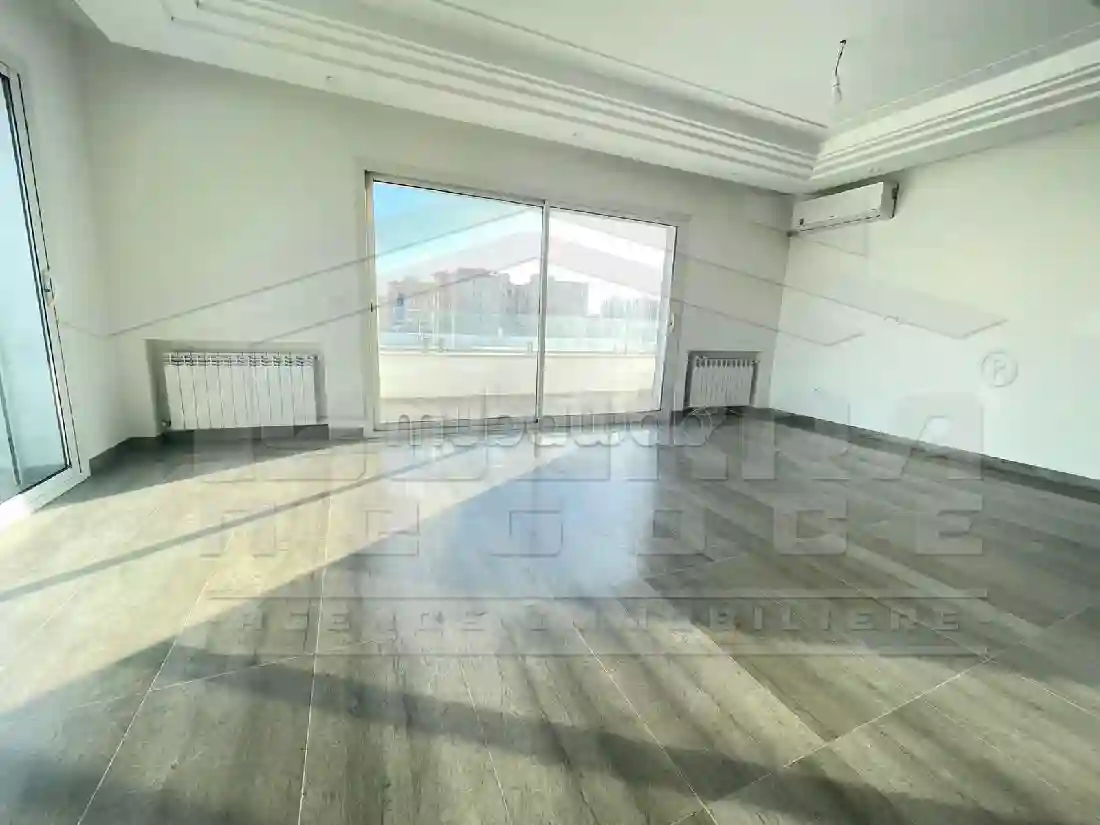 A Louer un Joli Appartement à ain Zaghouan Nord - Vue 2