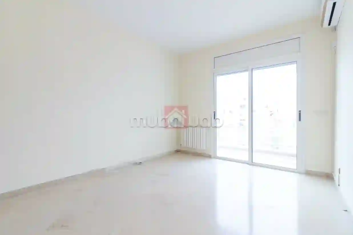 Bel et Spacieux Appartement à Menzeh 9B