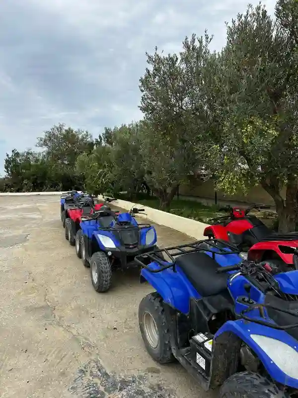 8 Quad Kymco 150 - Vue 2