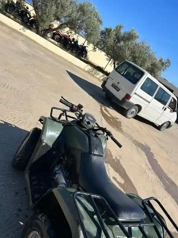 8 Quad Kymco 150 - Vue 5
