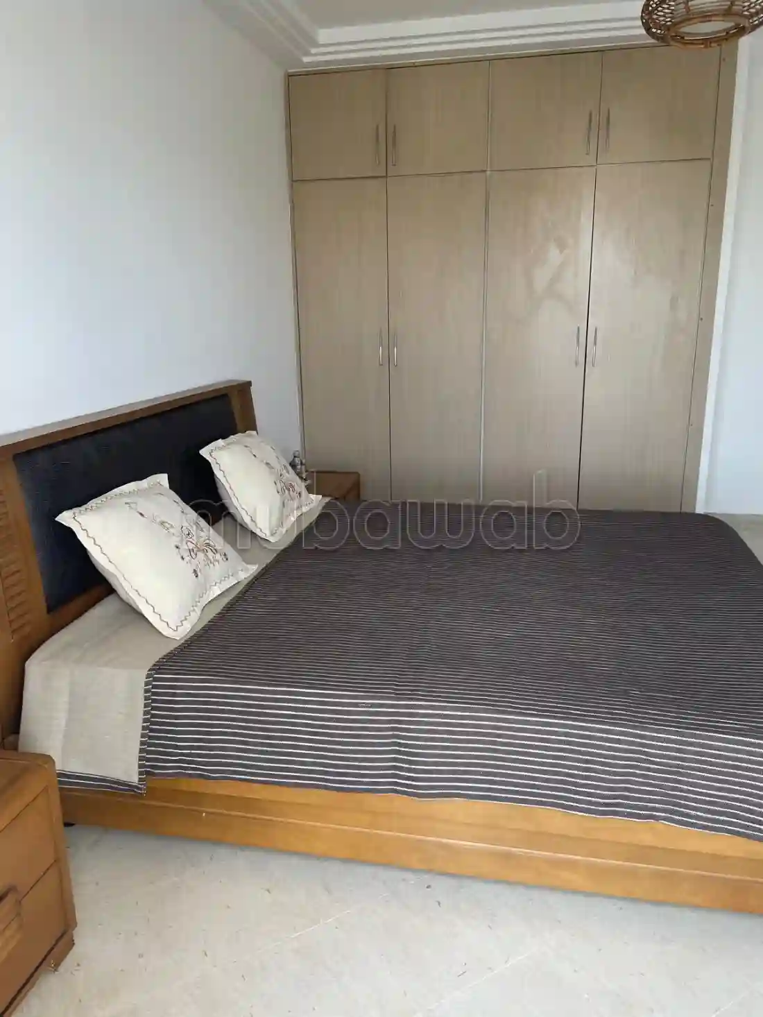 Superbe Appartement à Louer Surface Totale 100 m² Bien Meublé - Vue 2