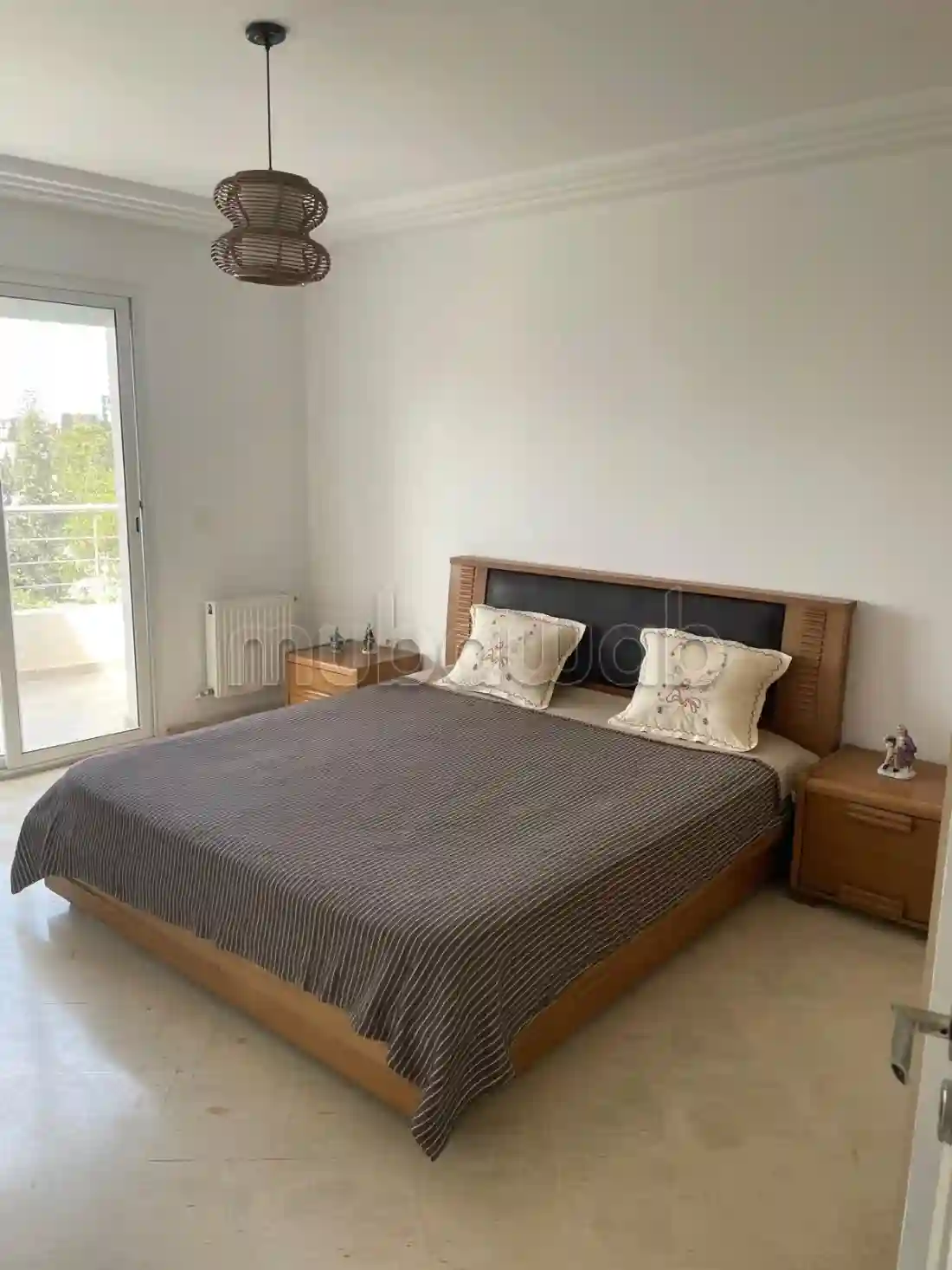 Superbe Appartement à Louer Surface Totale 100 m² Bien Meublé - Vue 3