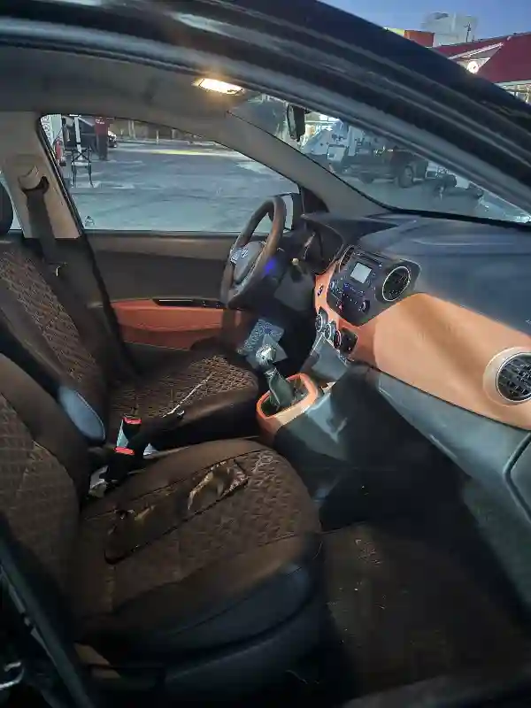 Hyundai I10 Essence 2014 - Vue 2