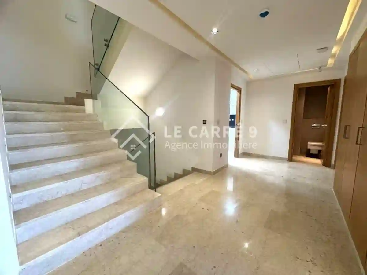 Duplex Avec Piscine au lac 2 à Berge Du Lac