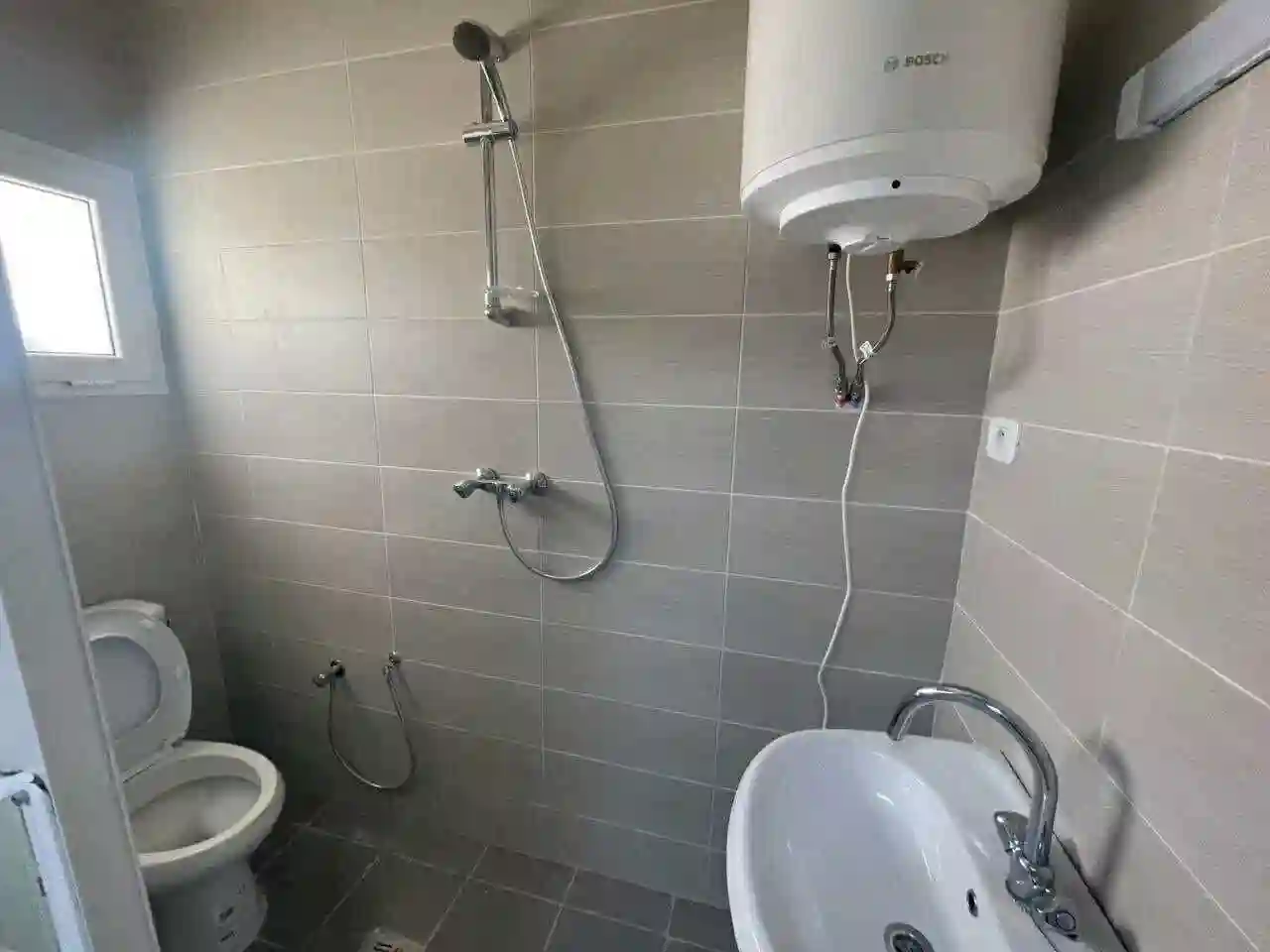 Local z Usage Bureautique 3000 Menzah 9 à El Menzah 9 - Vue 2