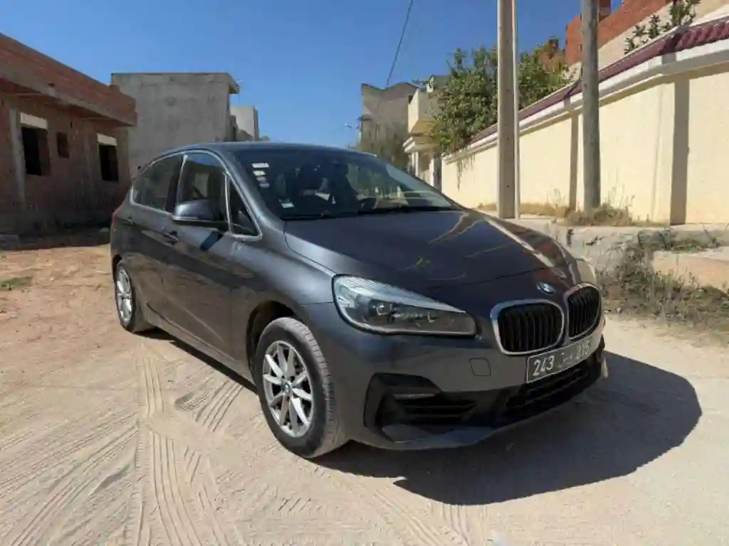 BMW Série 2 216d - Vue 7