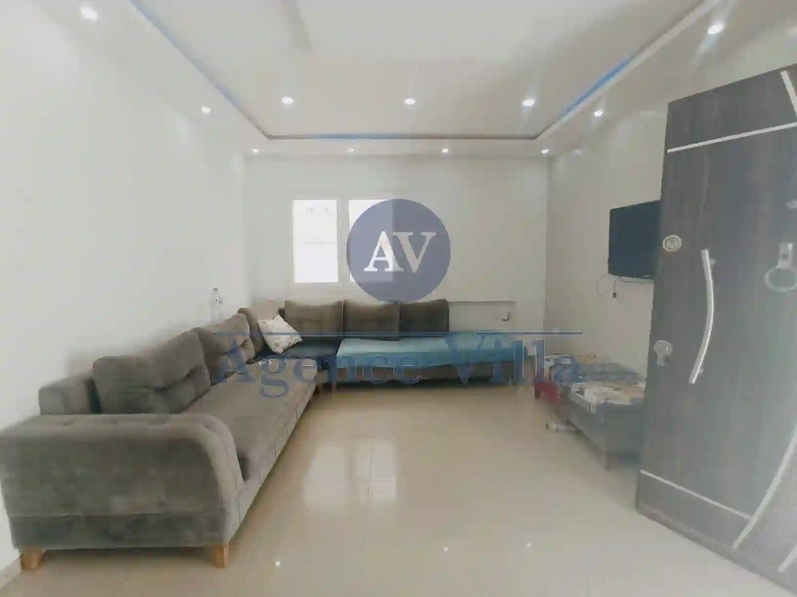 Maison à Bhar Lazrak sur Deux Niveaux à Marsa Erriadh