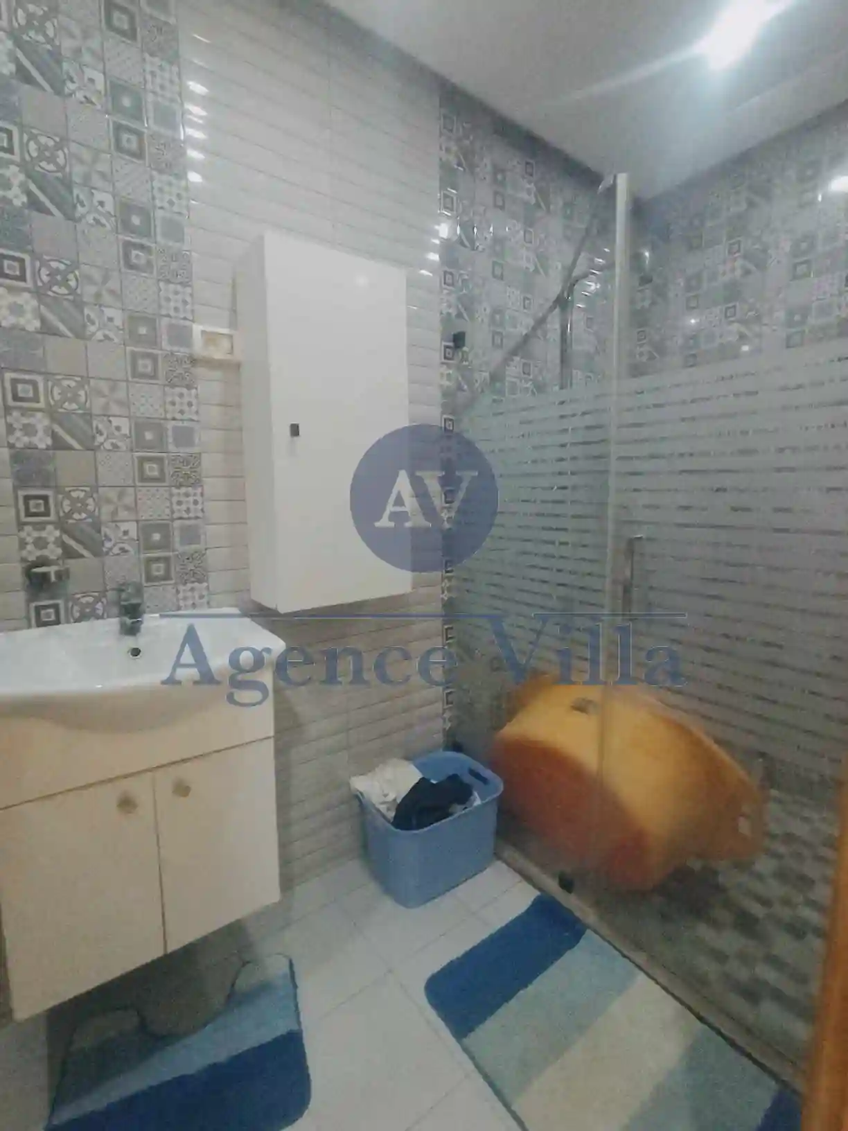 Maison à Bhar Lazrak sur Deux Niveaux à Marsa Erriadh - Vue 1