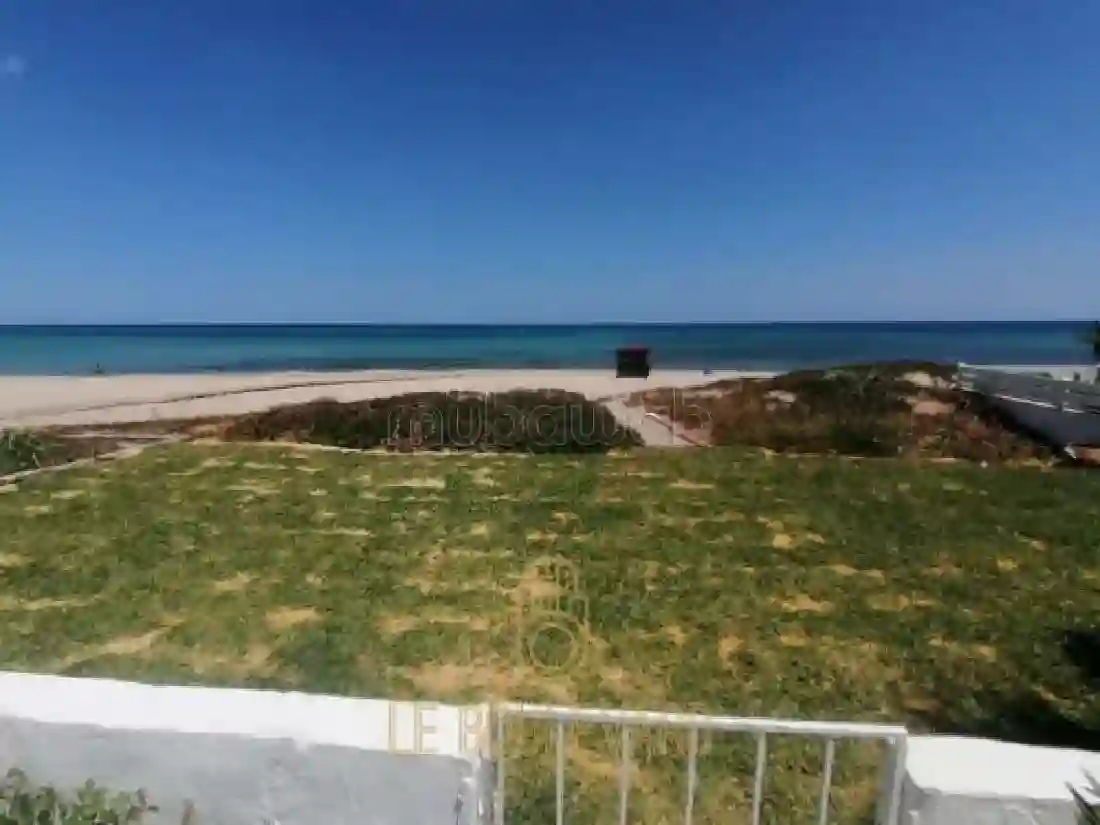 Villa S3 Avec Picine et Pied Dans L'eau à Maamoura