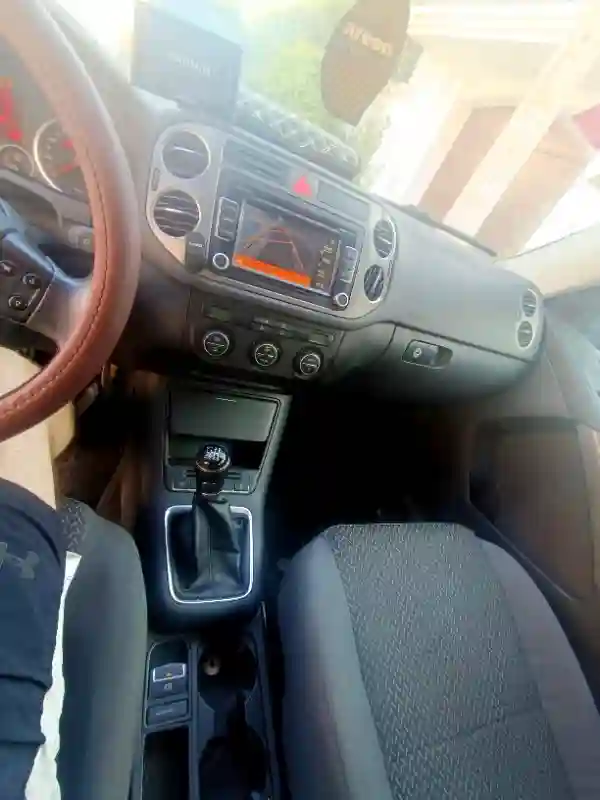 Volkswagen Tiguan Essence 2009 - Vue 2