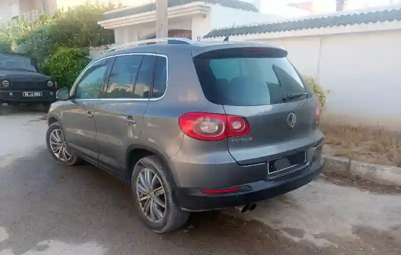 Volkswagen Tiguan Essence 2009 - Vue 6