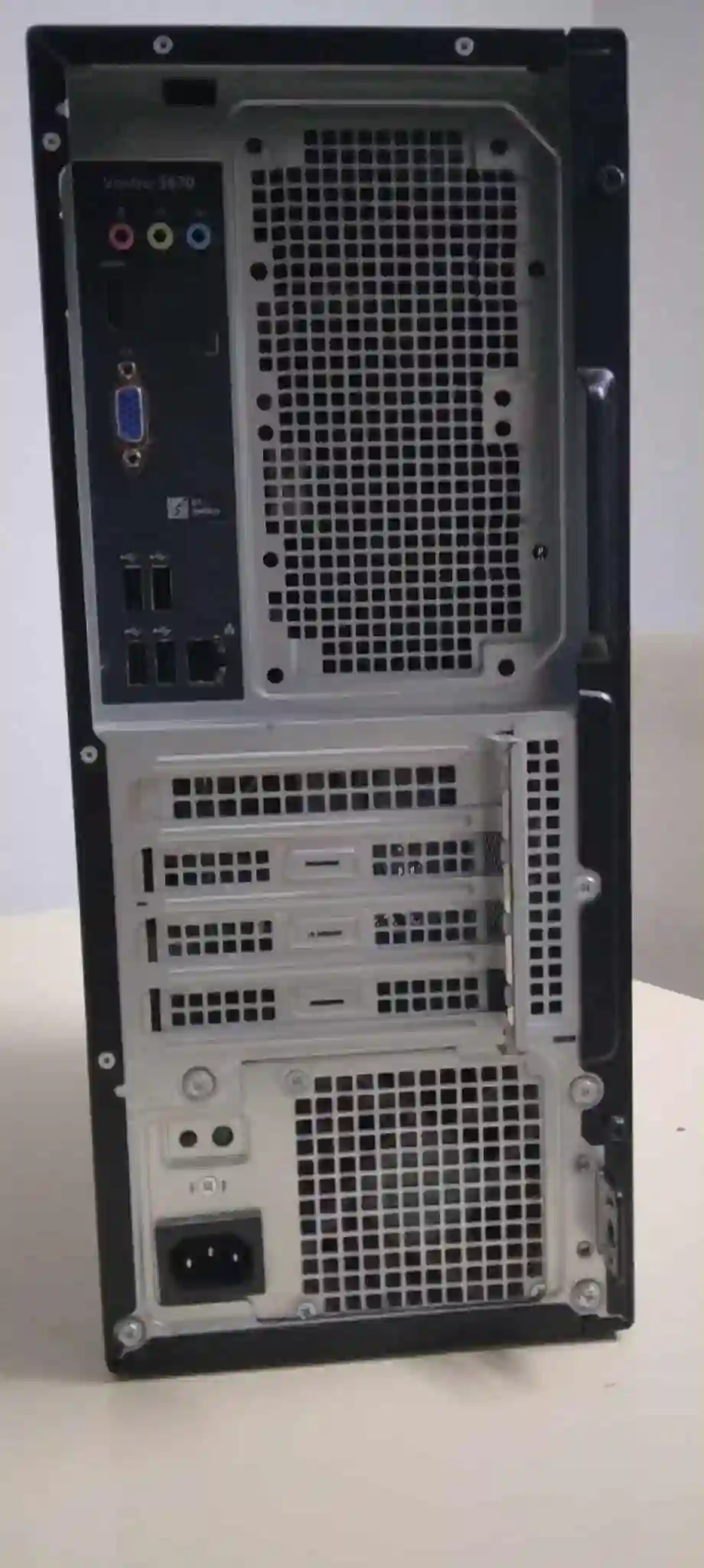 Dell Vostro i5 8é 8go 1to à El Mourouj