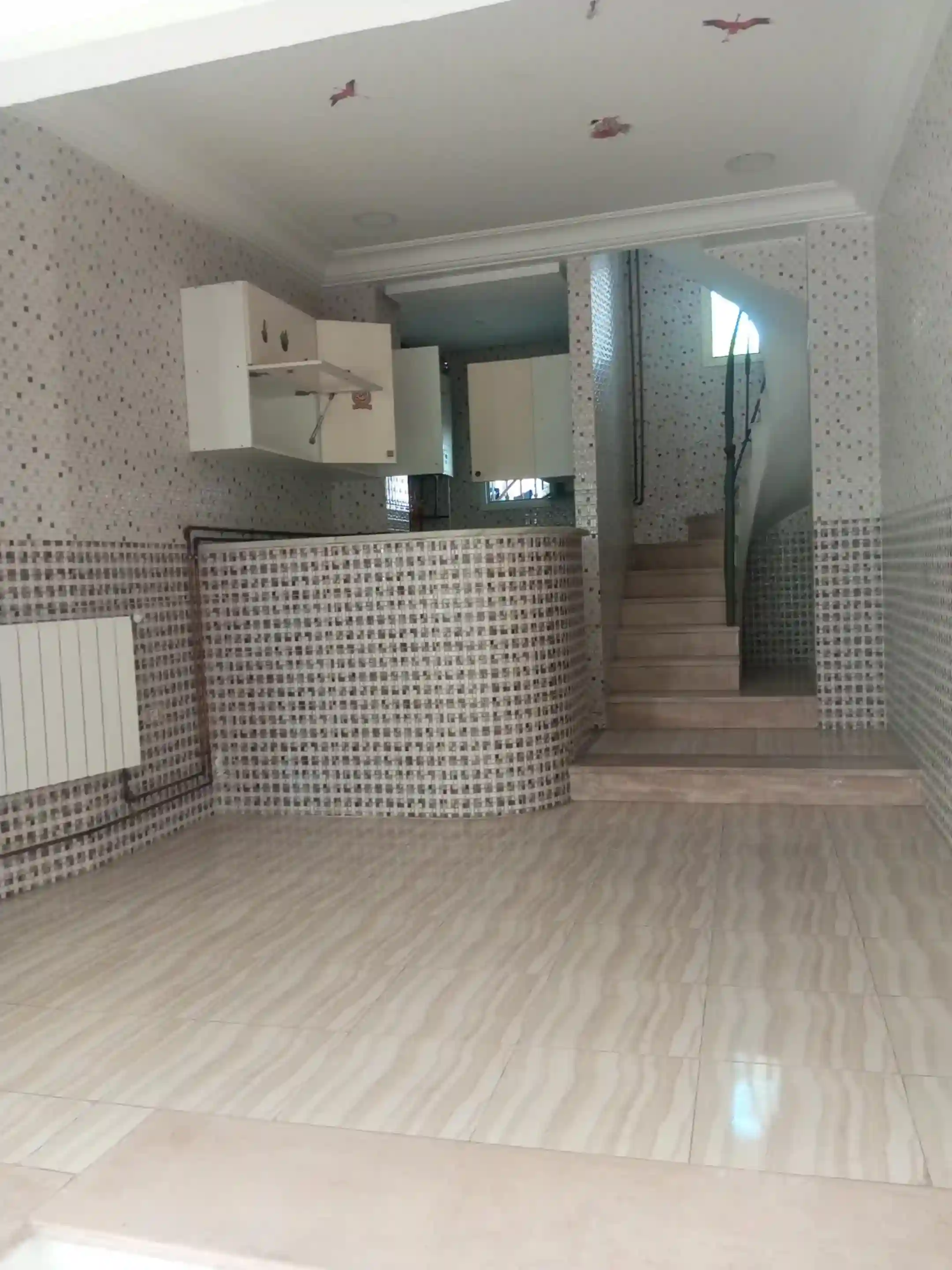 un Studio s+1 au rdc Vide a Louer Situé a Manzah 5 Prés de Marché - Vue 4