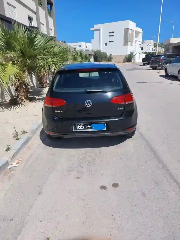 Volkswagen Golf Essence 2013 - Vue 1