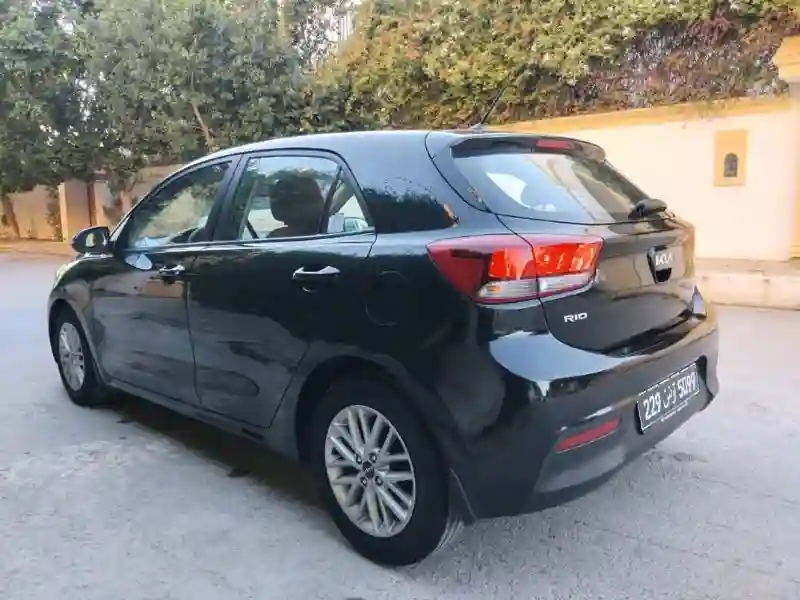 KIA RIO Coupé Première Main EN Excellent État - Vue 6