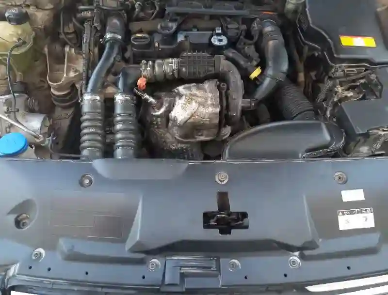 Peugeot 508 Ehdi - Vue 6