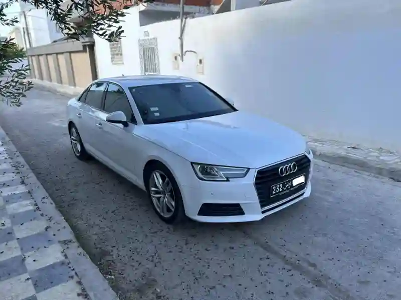Audi A4 Essence 2018 - Vue 1