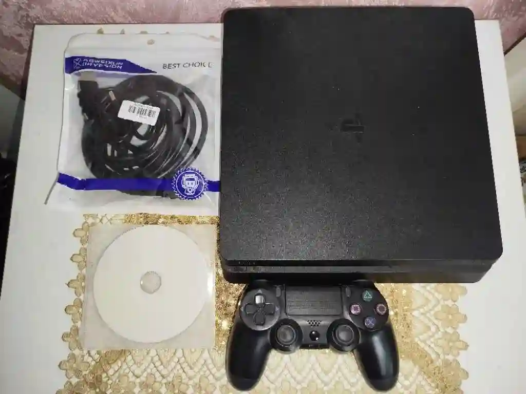 Ps4 Slim Patché 10 Jeux Installé - Vue 1