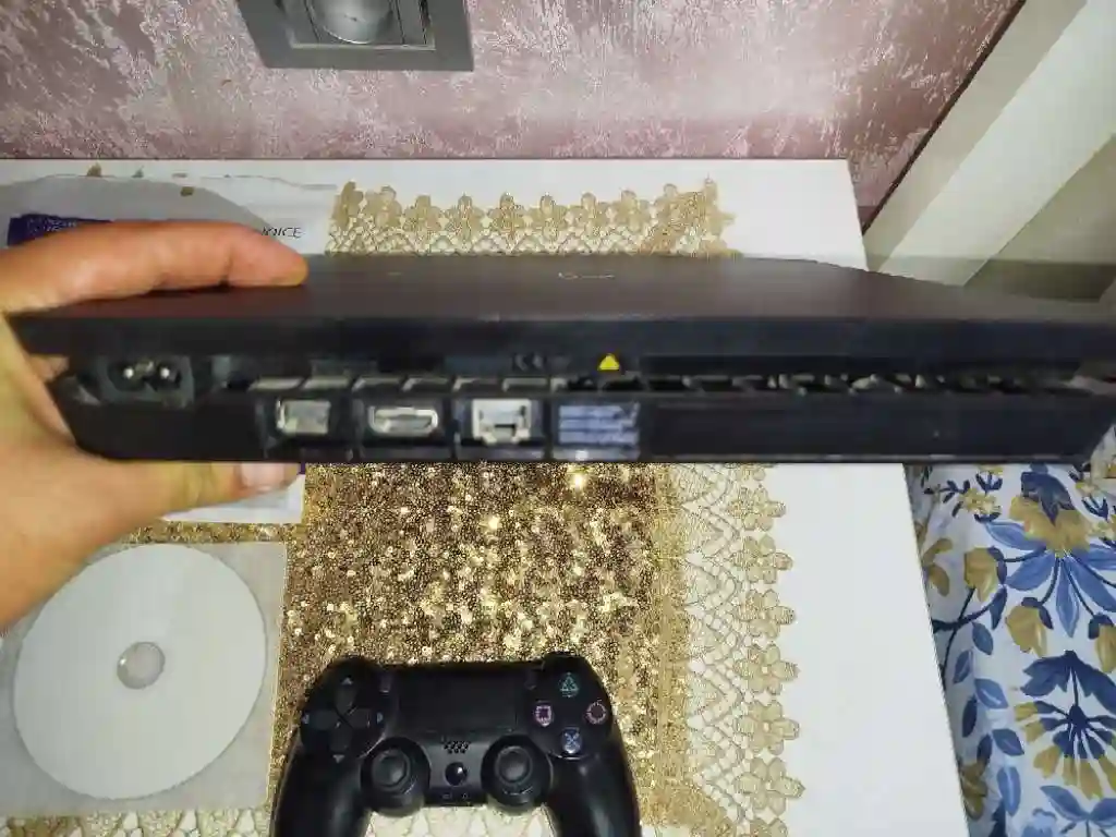 Ps4 Slim Patché 10 Jeux Installé - Vue 2