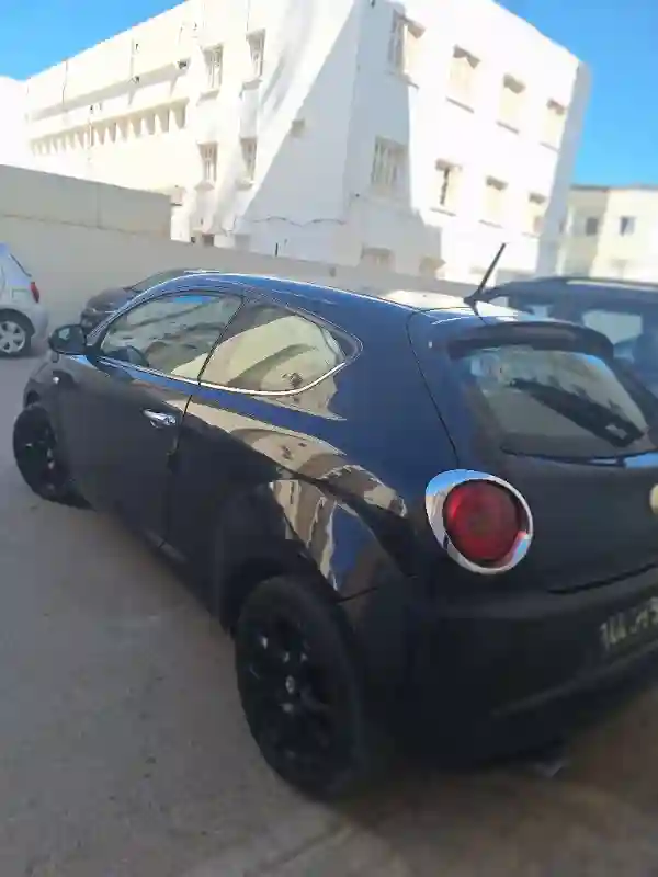 Alfa Romeo Mito Essence 2010 - Vue 1