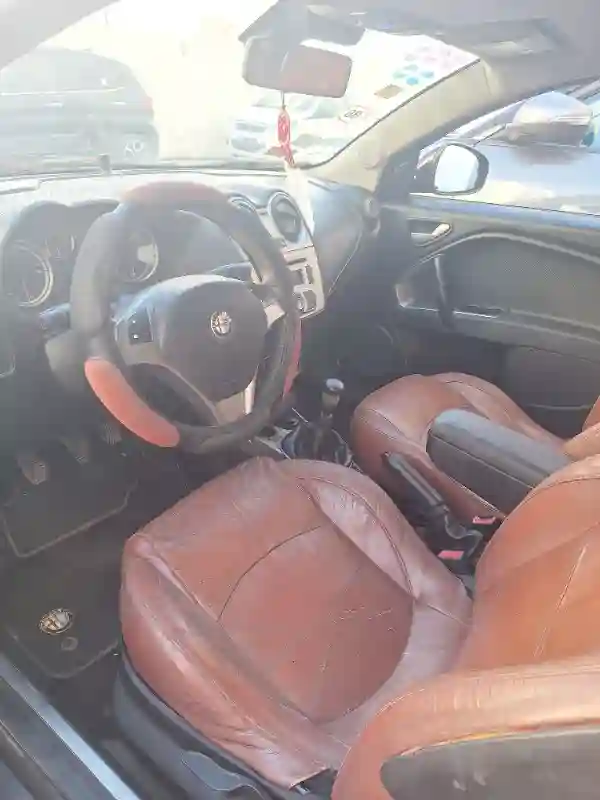 Alfa Romeo Mito Essence 2010 - Vue 2