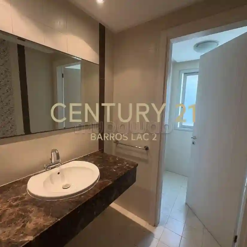 A Louer un Appartement en s4 au lac 2 - Vue 3