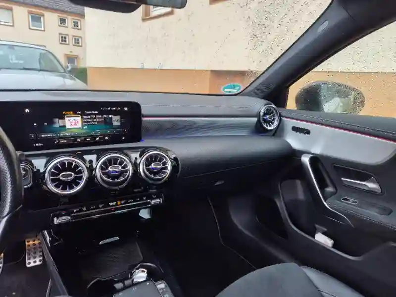 Mercedes Classe A Hybride 2020 - Vue 2