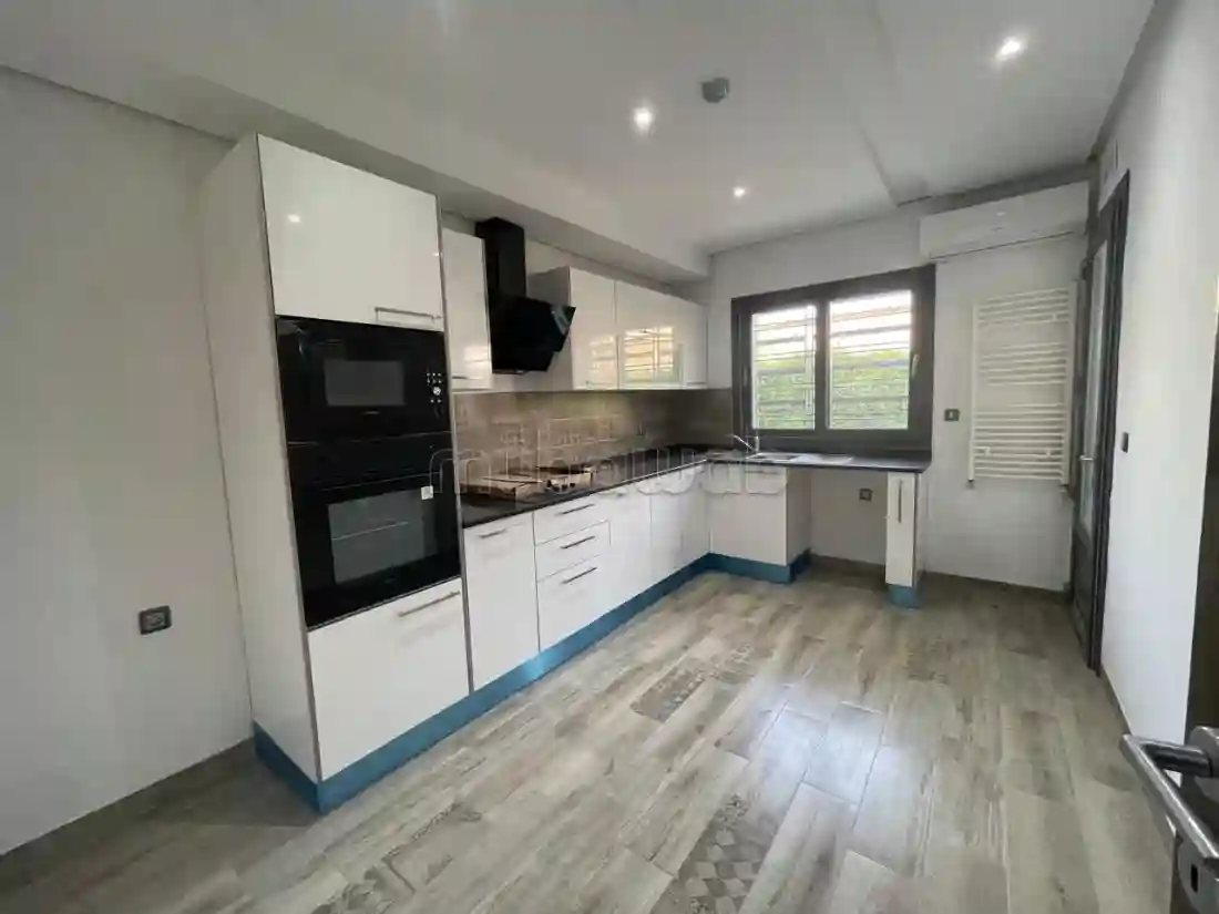 A Vendre Appartement S3 Rue du Parc Soukra - Vue 2