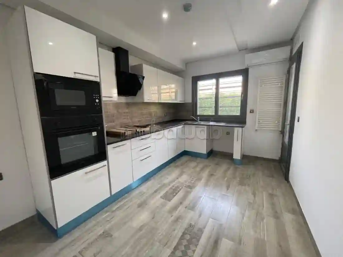 A Vendre Appartement S3 Rue du Parc Soukra - Vue 3