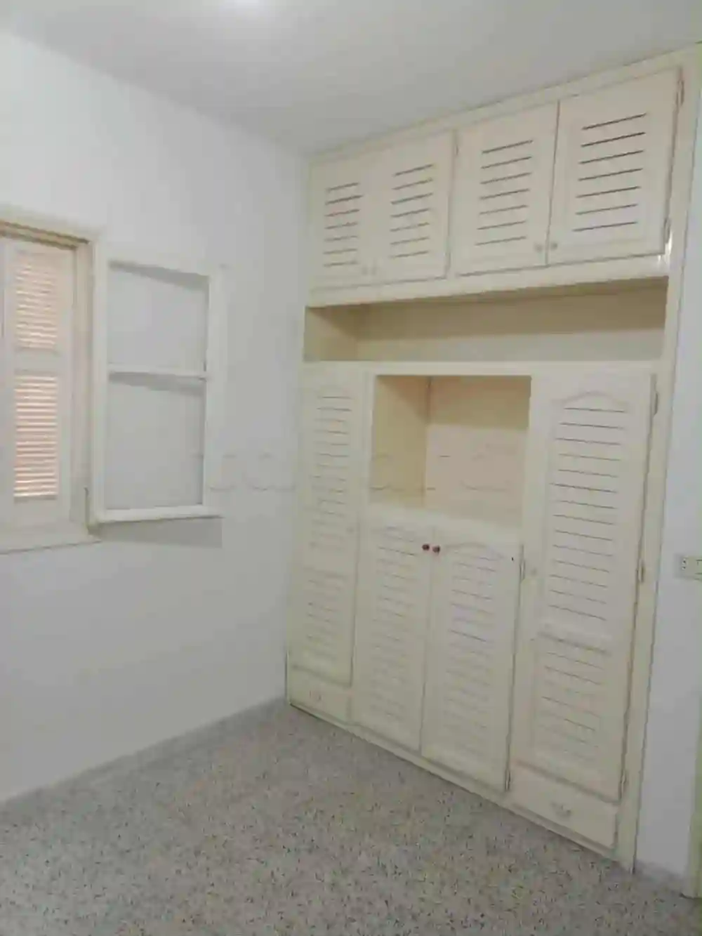 un Appartements s+2 Vide au 1er Étage a Louer Situé a Borj Louzir - Vue 1