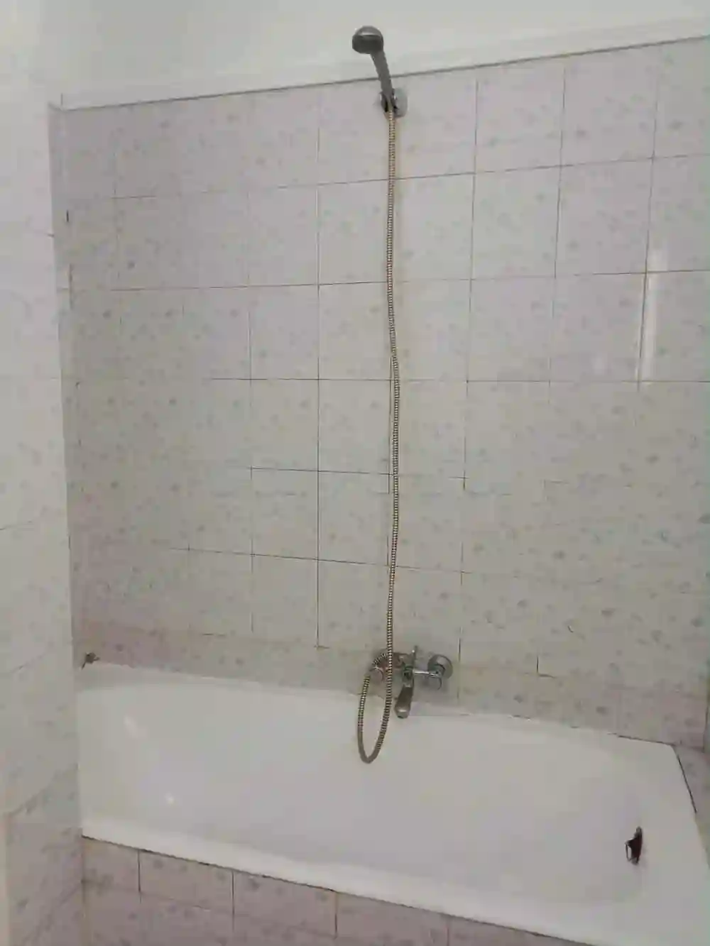 un Appartements s+2 Vide au 1er Étage a Louer Situé a Borj Louzir - Vue 5