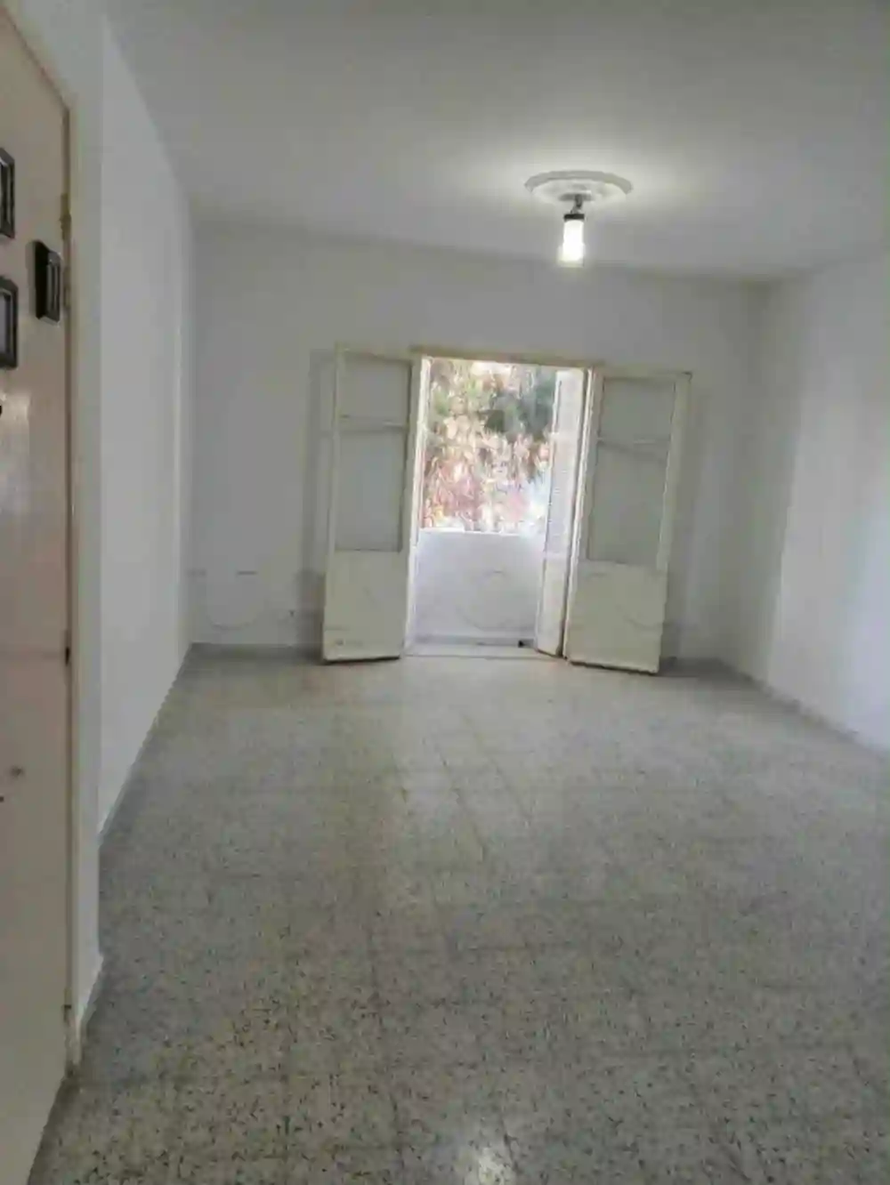 un Appartements s+2 Vide au 1er Étage a Louer Situé a Borj Louzir - Vue 7