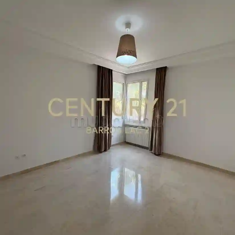 A Louer un Appartement en s3 au Jardin de Carthage - Vue 2