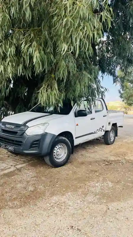 Isuzu D MAX Diesel 2020 - Vue 2