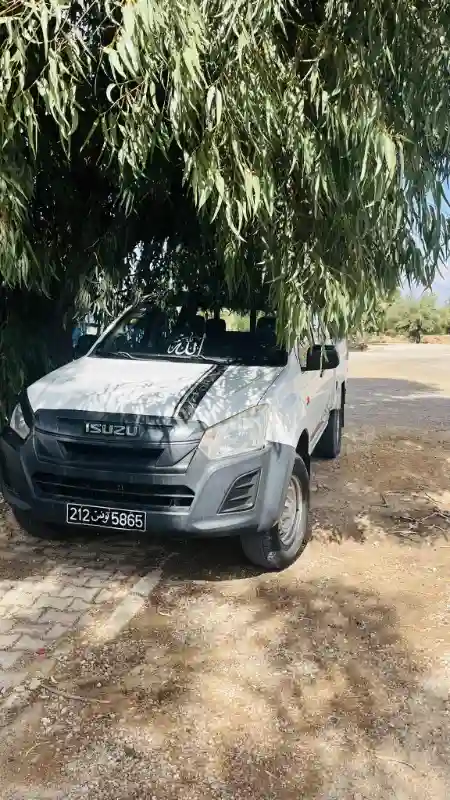 Isuzu D MAX Diesel 2020 - Vue 4
