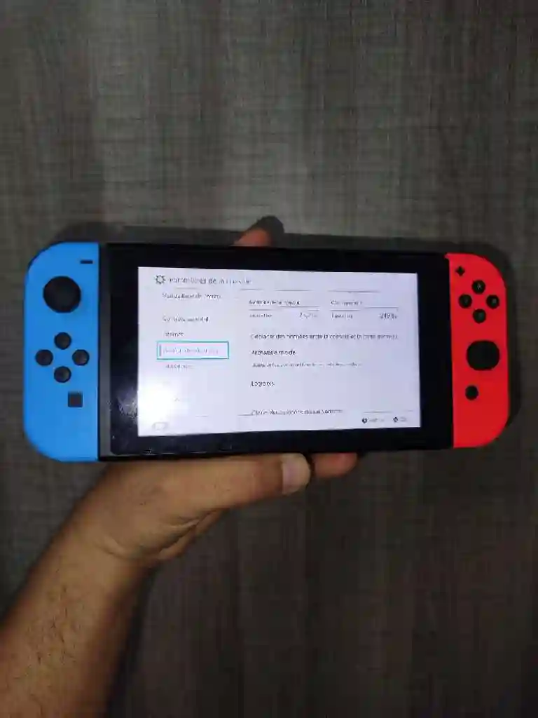 Nintendo Switch V2 Modéle 2023 - Vue 1