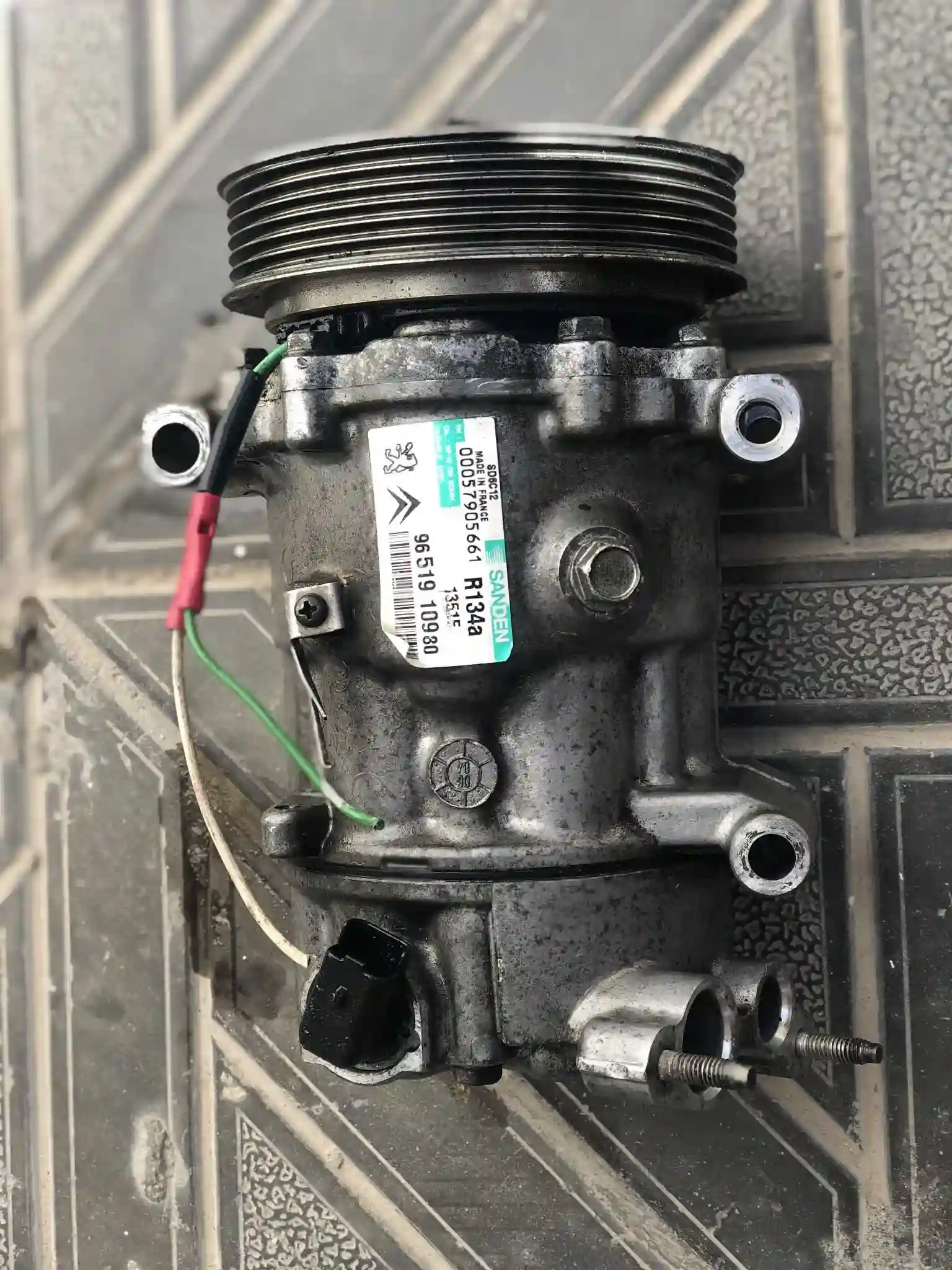 Piece Moteur Peugeot 16 vti - Vue 5
