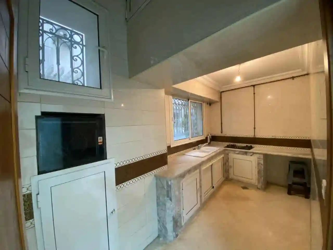 Un Appartement Retaper Aneuf s3 au Centre Ville à Bab Bhar - Vue 1