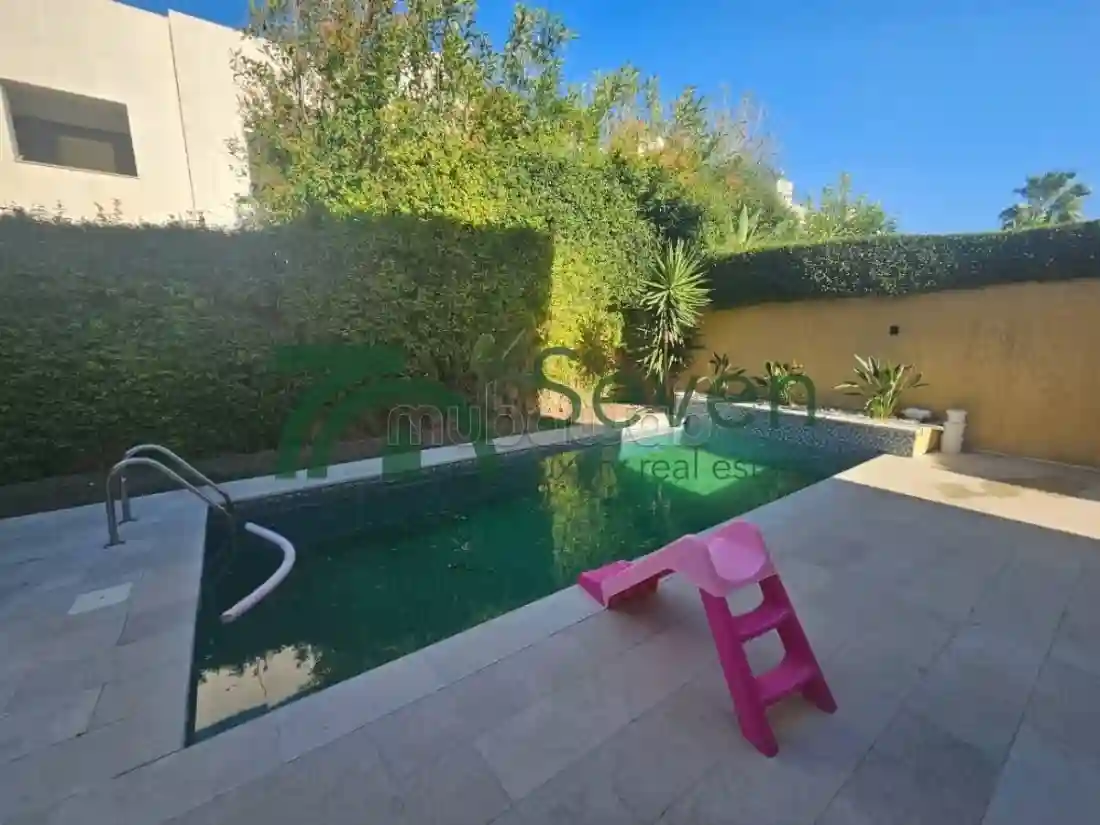 Villa s3 Avec Piscine à La Soukra REF 24A - Vue 1