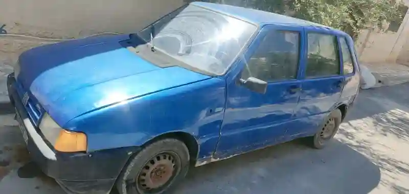 Fiat UNO Essence 1991 - Vue 4