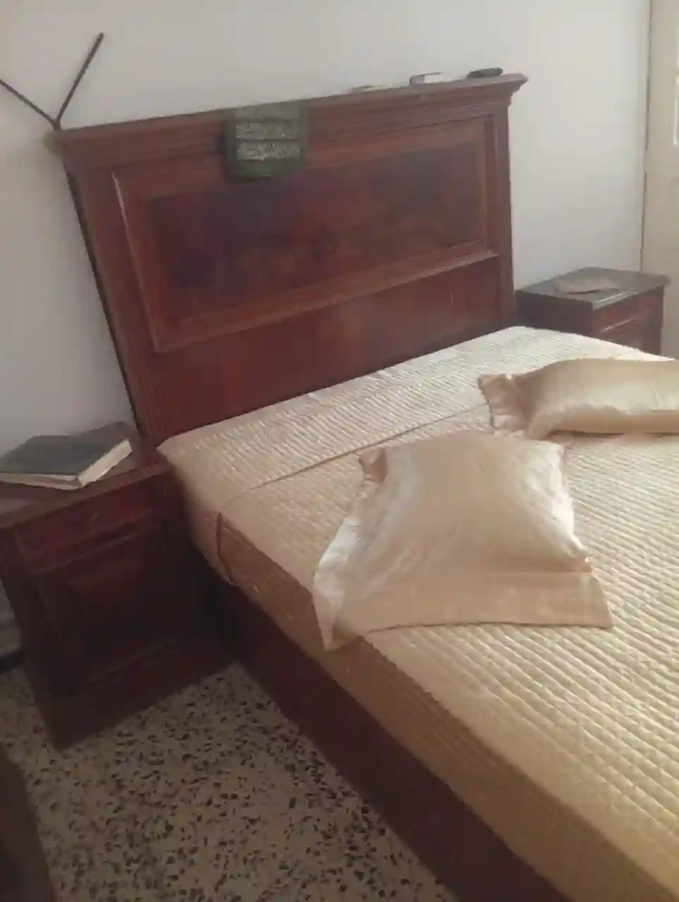 Chambre a Coucher à Le Bardo - Vue 4