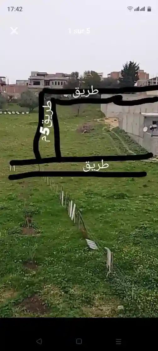 أرض مقسمة و مسجلة للبيع - Vue 3