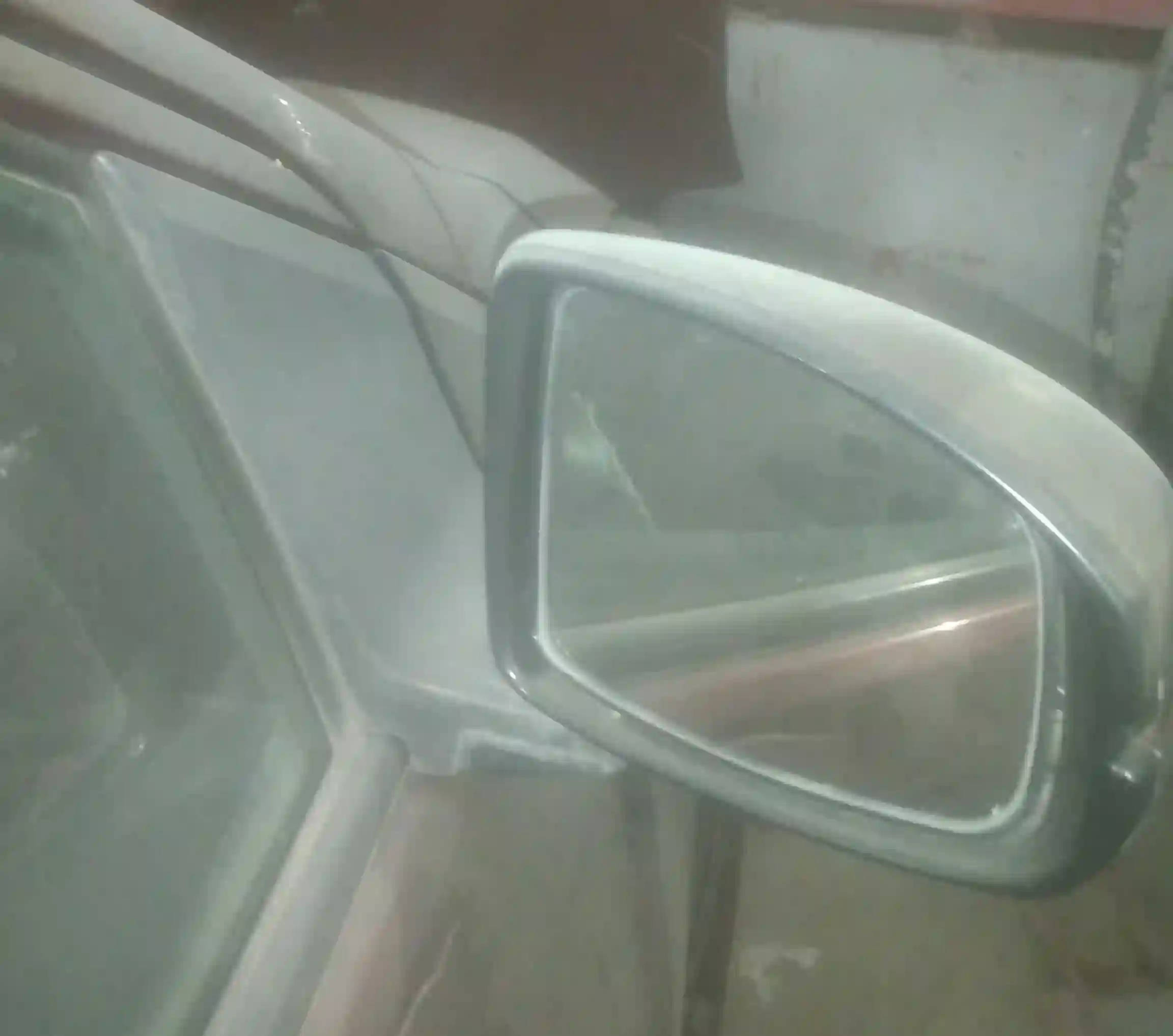 Rétroviseur Côté Droit Honda City 2018 à Ariana