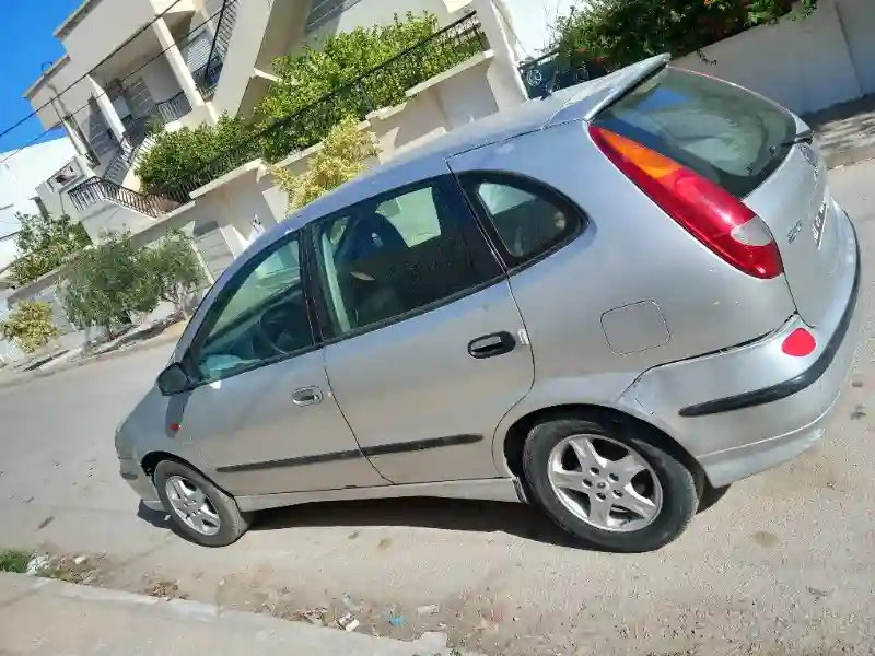 Nissan Almera Diesel 2001 - Vue 8